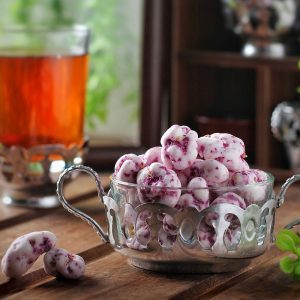 نقل بادام گل محمدی 400 گرمی شیرینی سنتی